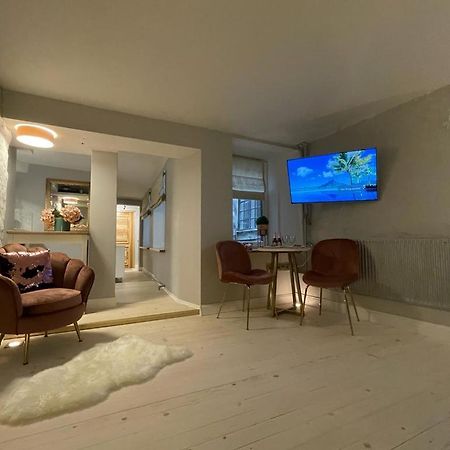 Cute Apartment For Young Travellers Рига Экстерьер фото